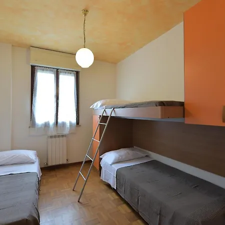 Apartment Relax Duepassi Dal Riviera Horses